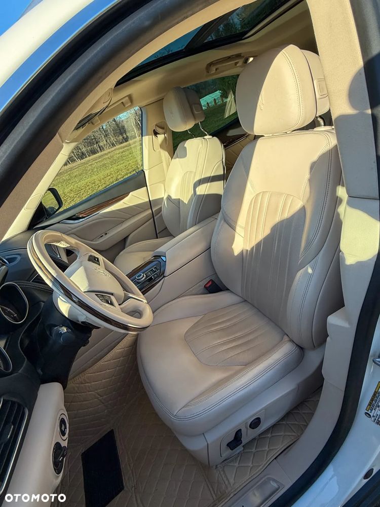 Maserati Levante Q4 GranLusso - 10