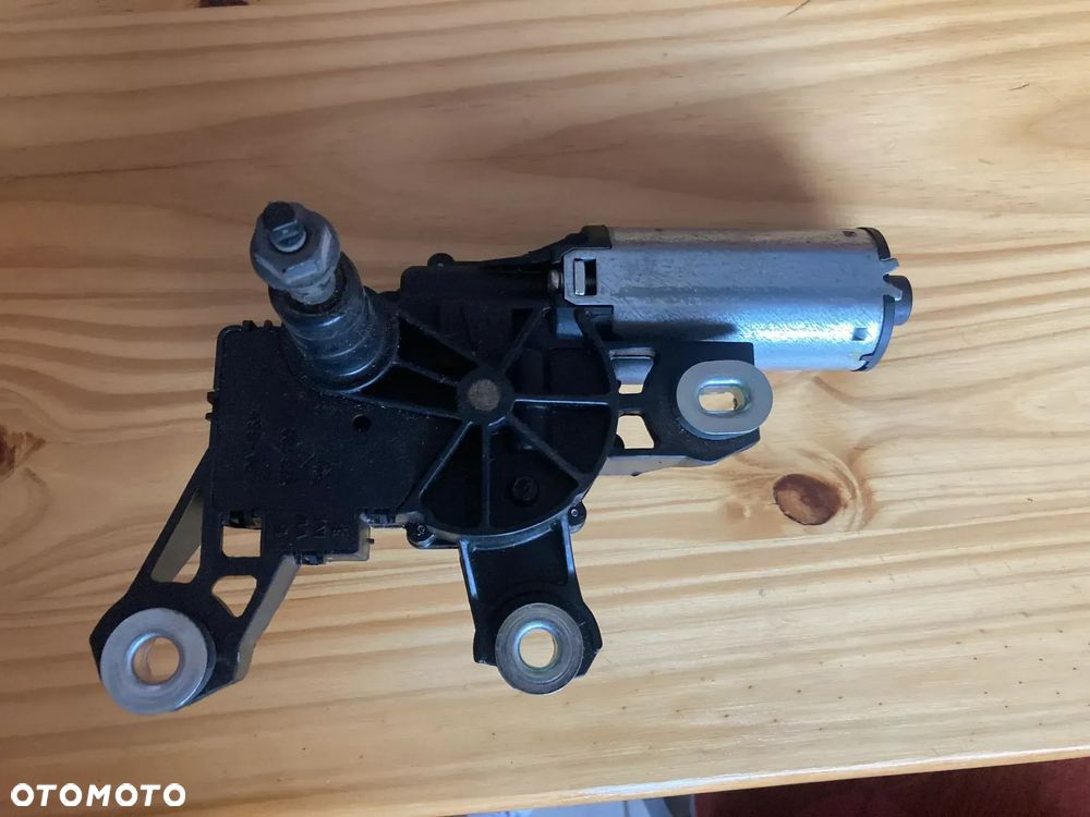 VOLKSWAGEN TRANSPORTER T5 MECHANIZM SILNICZEK WYCIERACZKI TYŁ 7E0955711B - 3