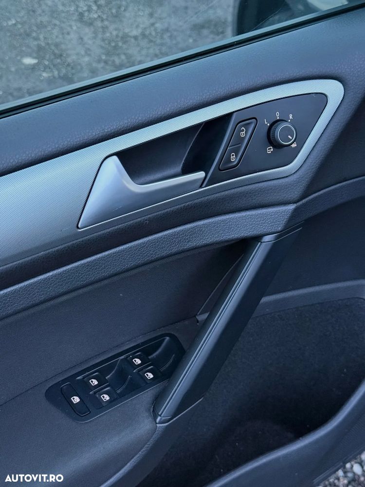 Volkswagen Golf 1.0 TSI OPF Comfortline - 23