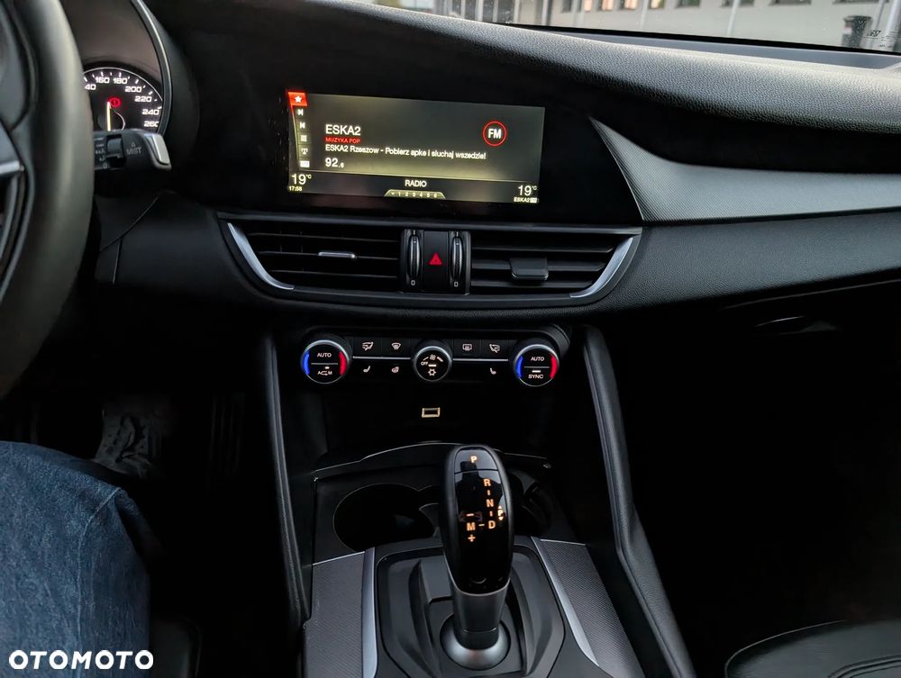 Alfa Romeo Giulia - 15