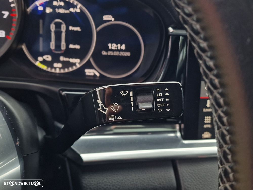 Porsche Panamera 4 E-Hybrid - 26