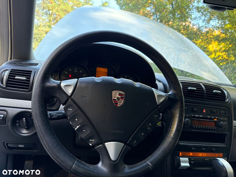Porsche Cayenne Tiptronic S - 25