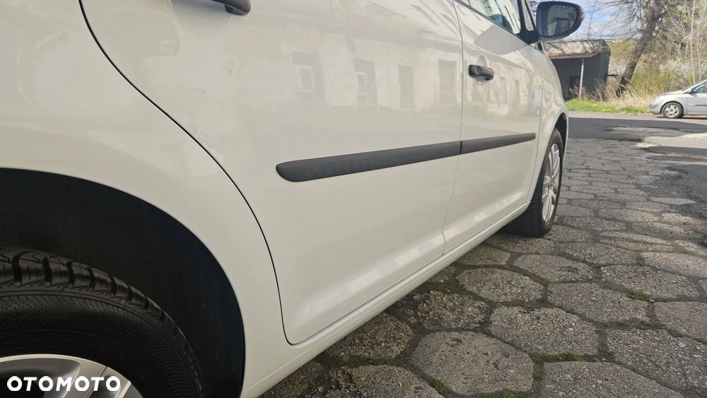 Volkswagen Touran 1.6 TDI DPF BlueMotion Technology Highline - 22