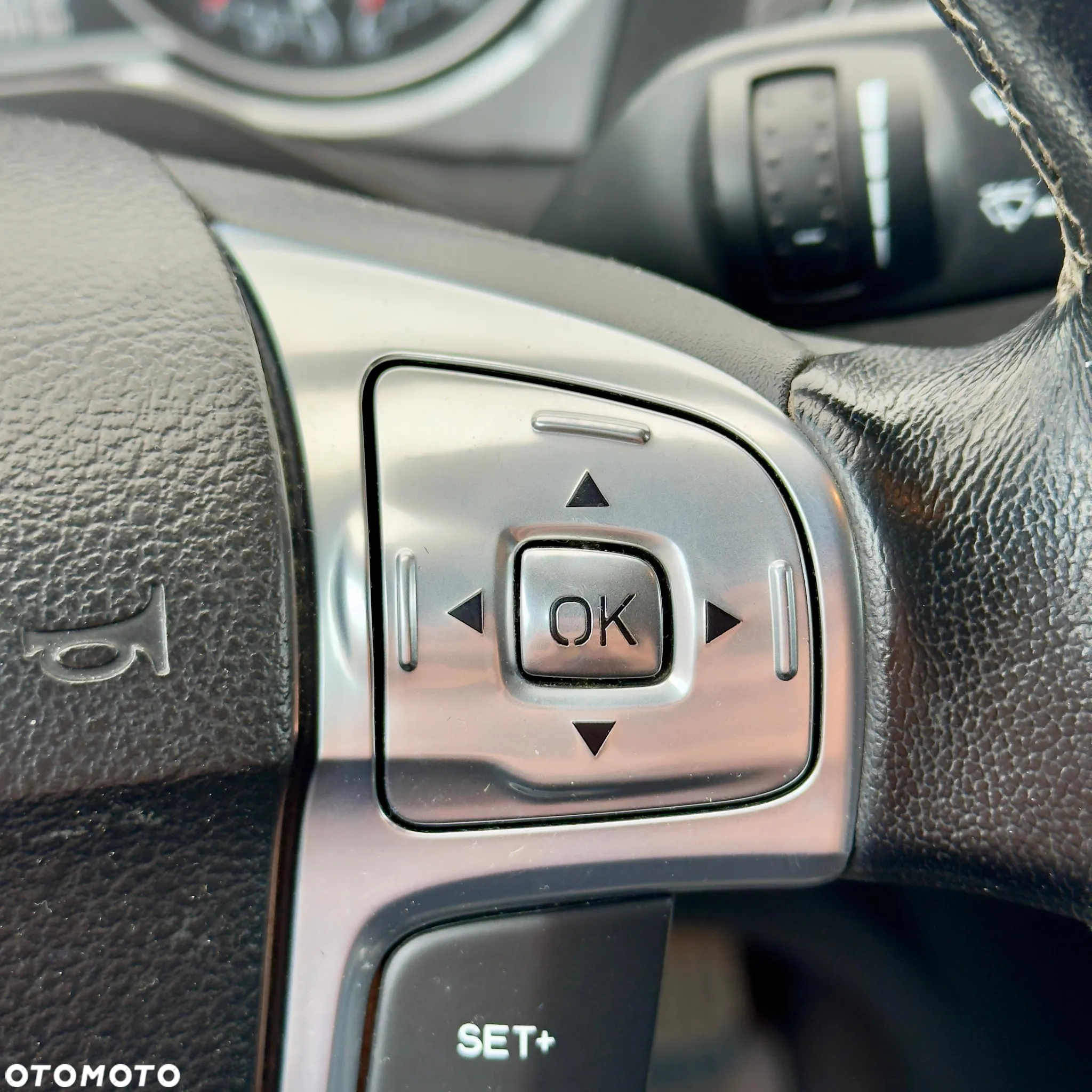 Ford S-Max - 18