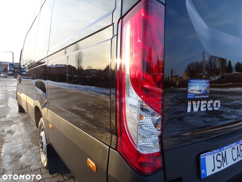 Iveco Daily 35S18 L4H2 3.0 180 Hi-MATIC FULL LED Blaszak Furgon UNIKAT!! JAK NOWY!! Salon PL 1 Wł.!! - 12