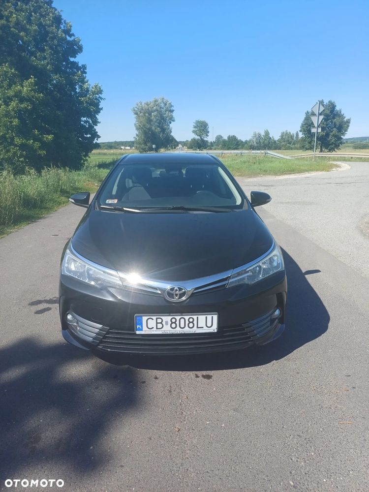 Toyota Corolla - 1