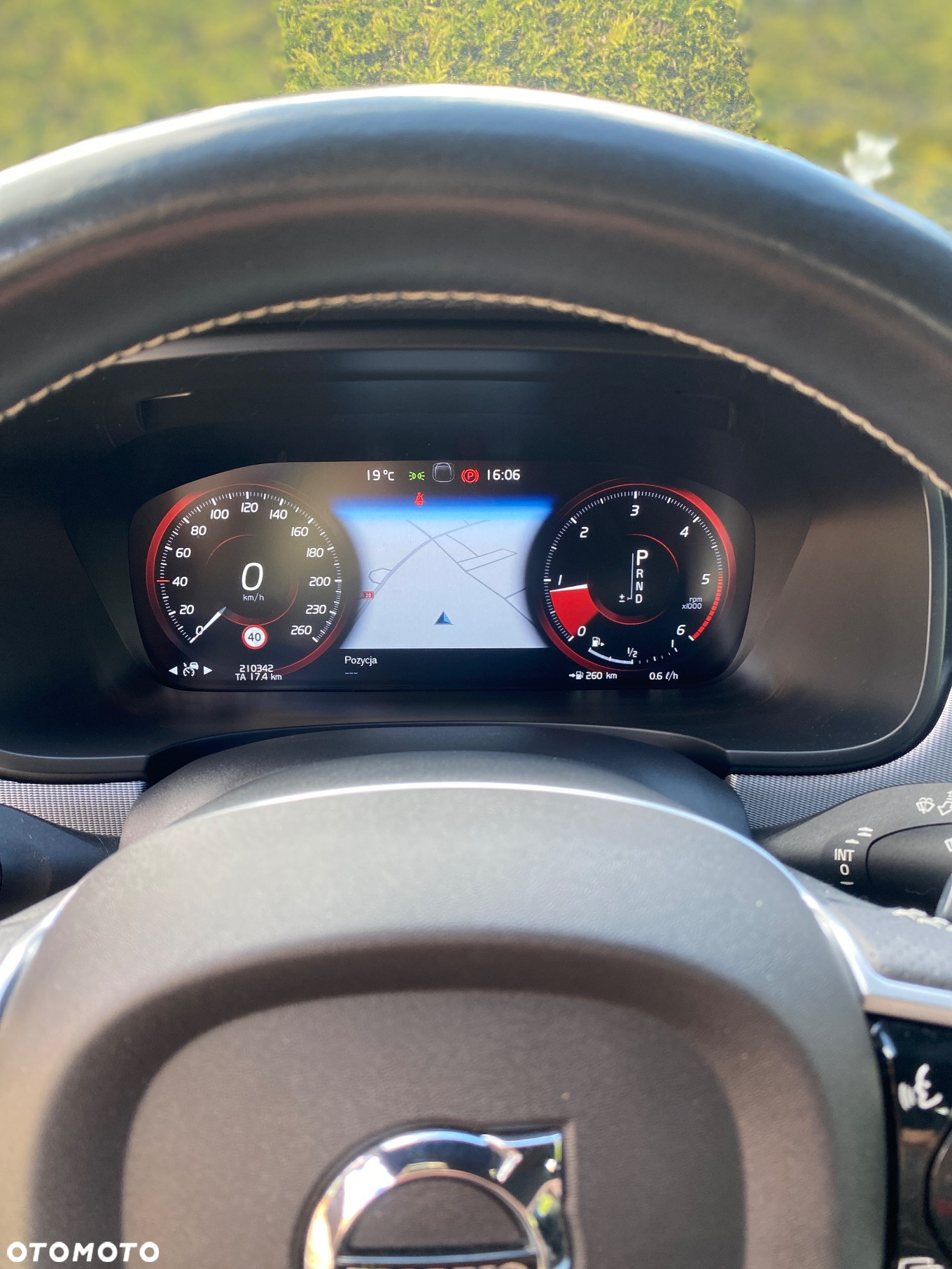 Volvo V90 D3 R-Design - 8