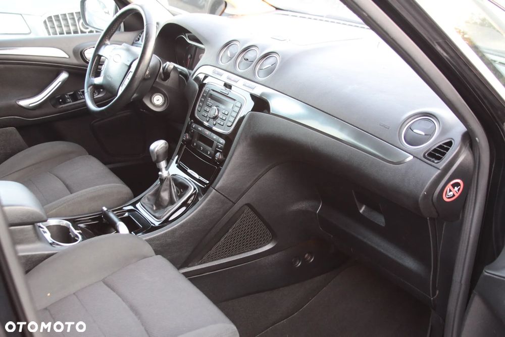 Ford S-Max 2.0 TDCi DPF Titanium - 15