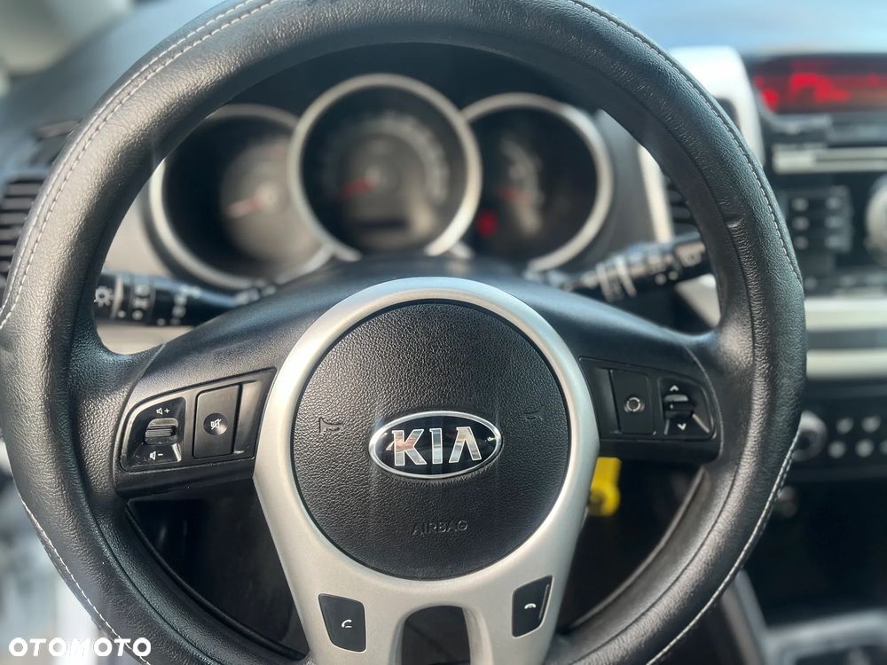 Kia Venga 1.4 Business Line - 29