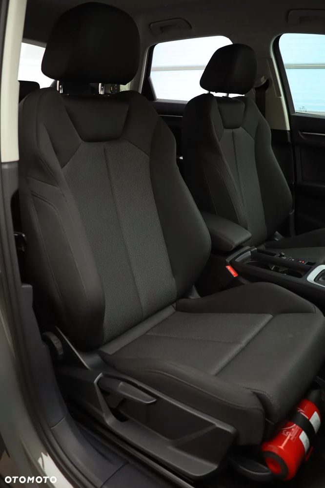 Audi Q3 35 TFSI S tronic - 14