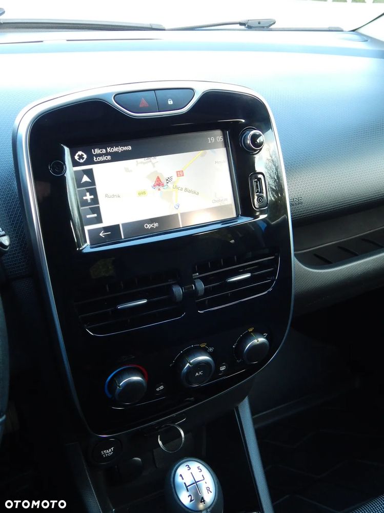 Renault Clio TCe 90 Limited - 14