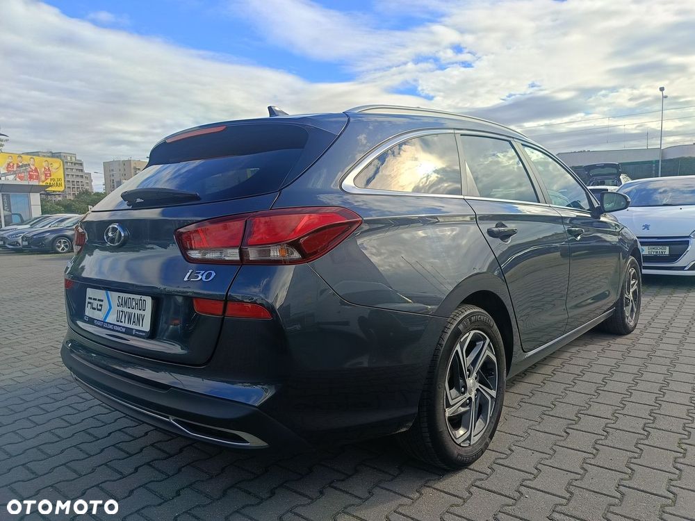 Hyundai i30 1.5 DPI Comfort - 2