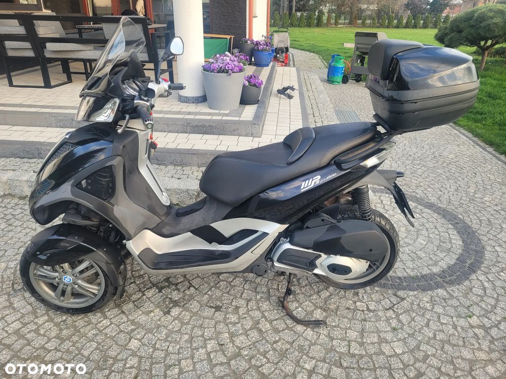 Piaggio MP-3 - 5