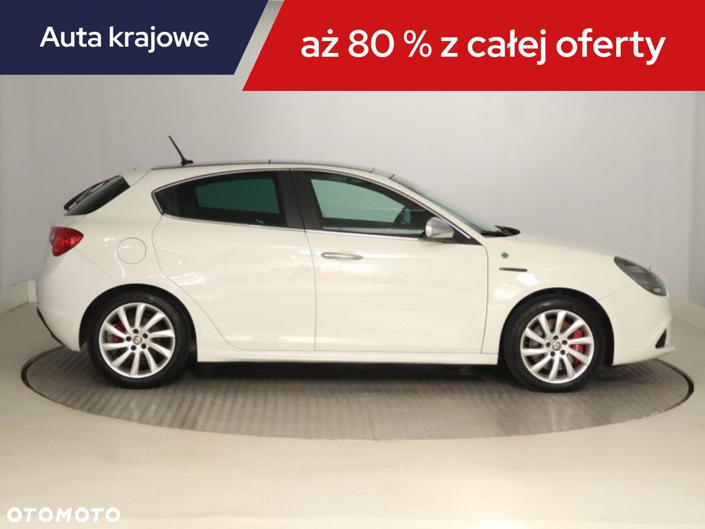 Alfa Romeo Giulietta - 8
