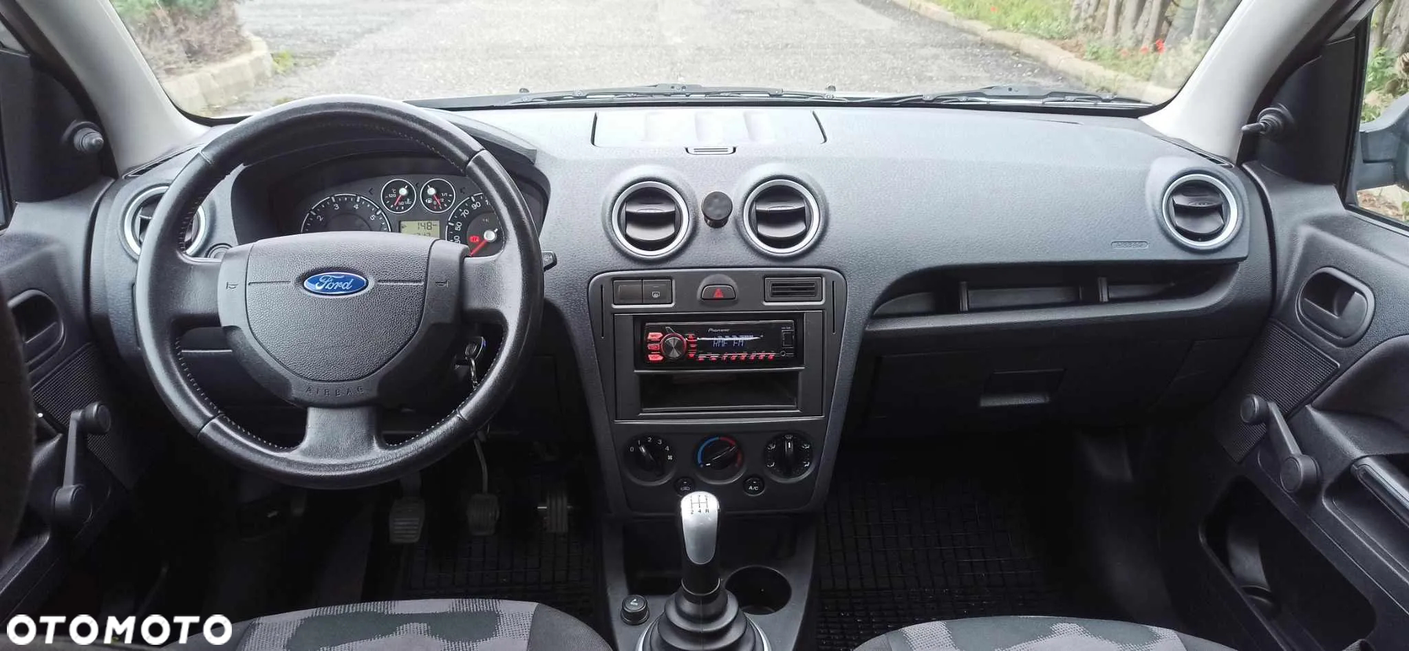 Ford Fusion 1.4 Ambiente - 10