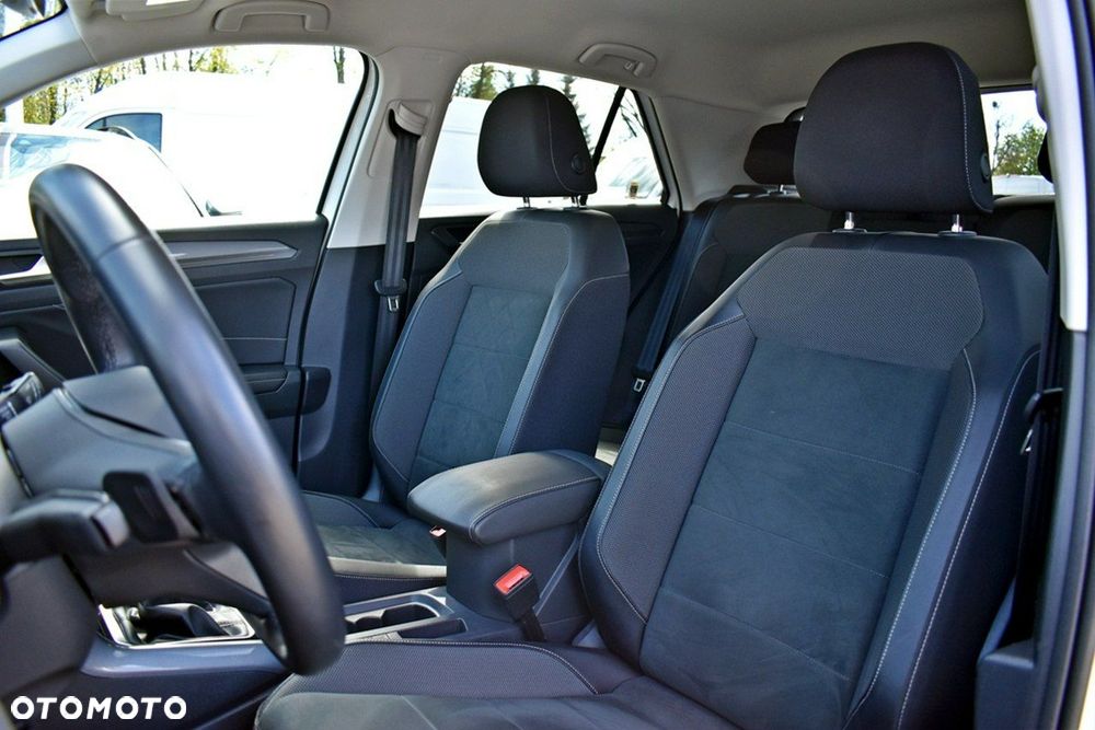 Volkswagen T-Roc 1.5 TSI Style DSG - 11