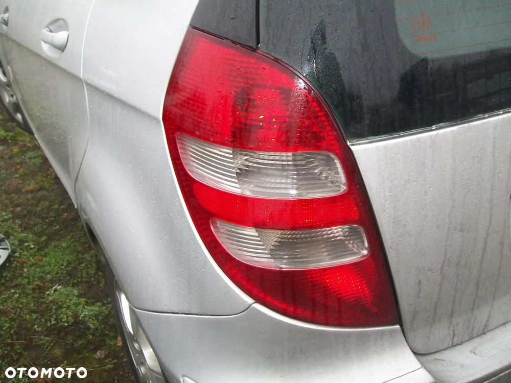 lampa lewy tył mercedes w169