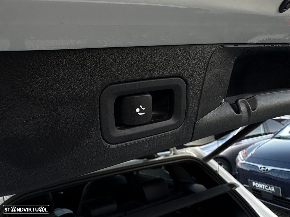 Mercedes-Benz B 250 e Progressive - 40