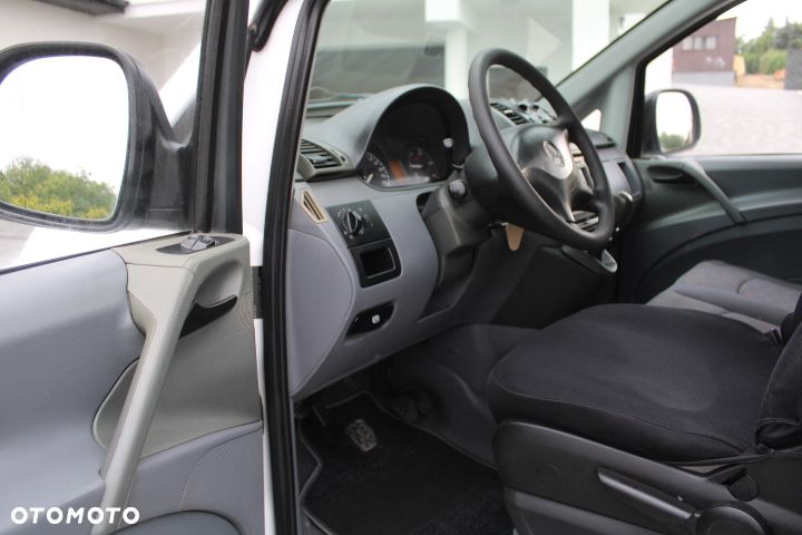 Mercedes-Benz VITO 109 / 2,2 CDI_ŁADNY_ZERO RDZY_2009 Rok_KLIMATYZACJA_DOKA_DUBEL_ZAREJESTROWANY_ - 29