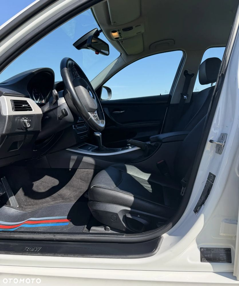BMW Seria 3 320d - 13