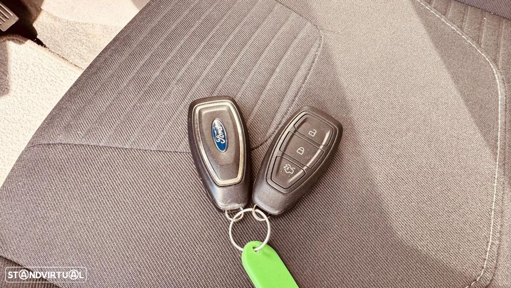 Ford Focus SW 1.5 TDCi Titanium - 20