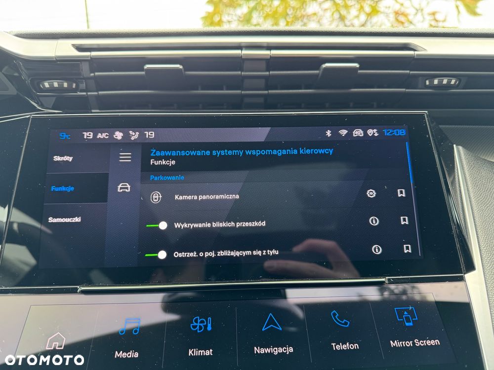 Peugeot 408 1.6 Plug-In Hybrid 225 Business e-DCS7 - 37