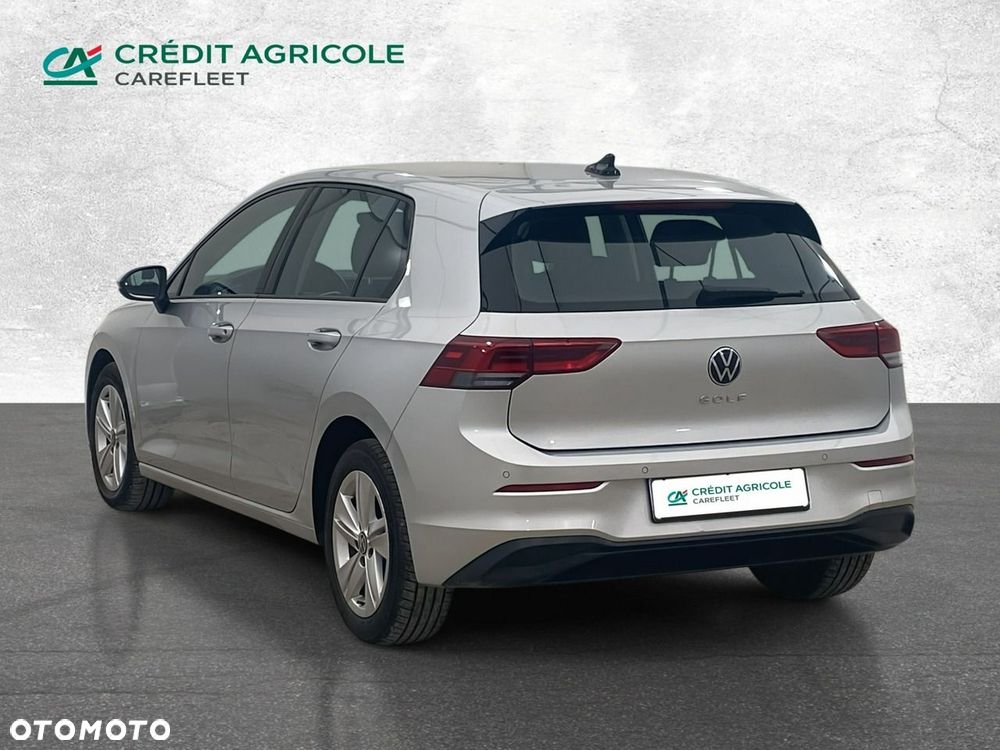 Volkswagen Golf - 8