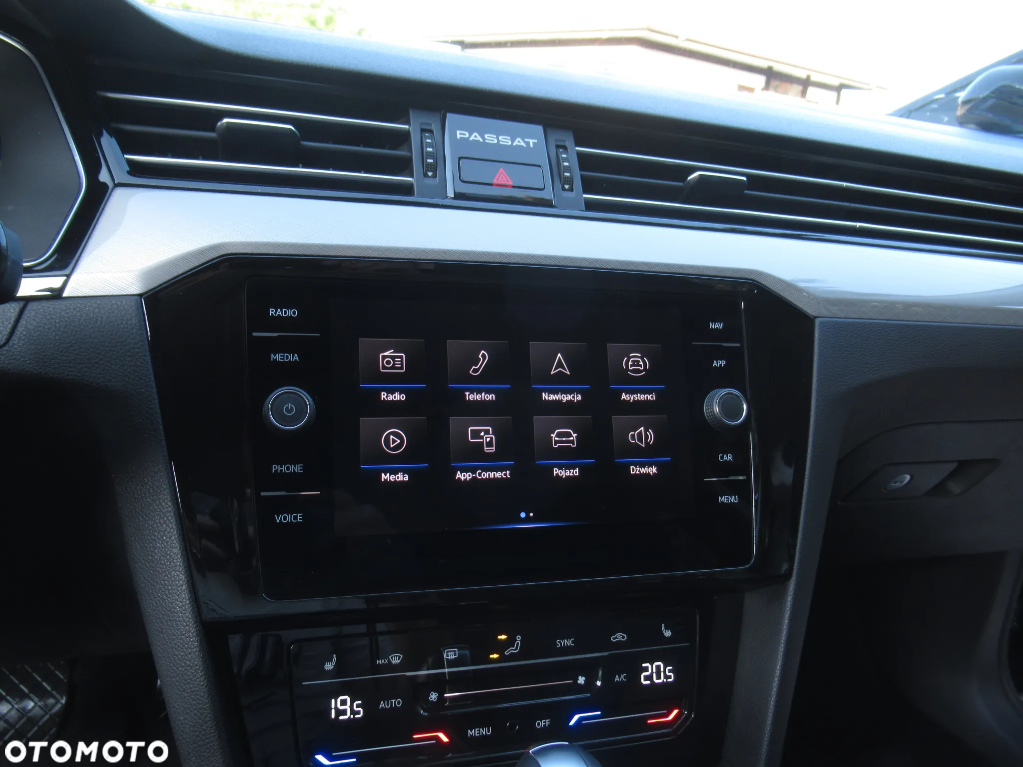 Volkswagen Passat 2.0 TSI Business DSG - 28