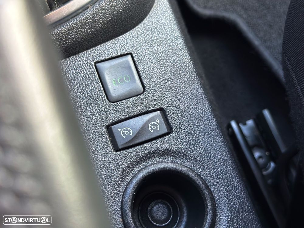 Renault Captur 0.9 TCE Exclusive - 23