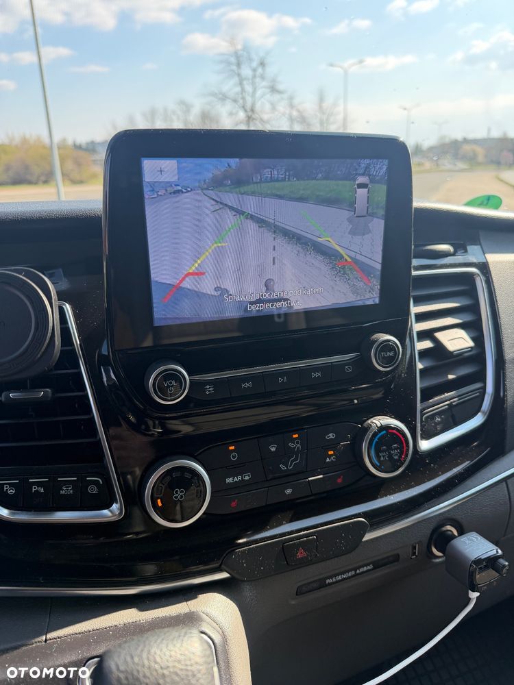 Ford Tourneo Custom 320 L2H1 VA Autm Titanium X - 25