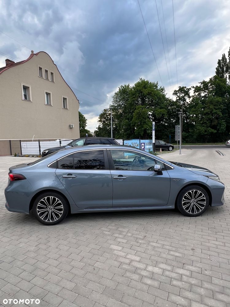 Toyota Corolla 1.8 Hybrid Executive - 9