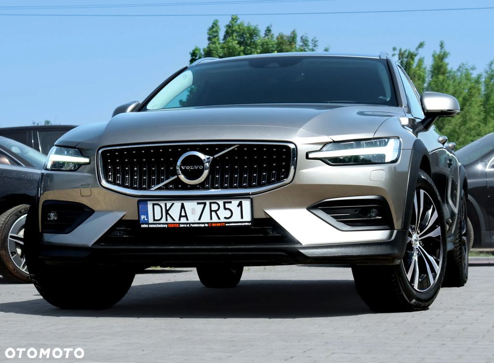 Volvo V60 Cross Country D4 AWD Geartronic Pro - 26