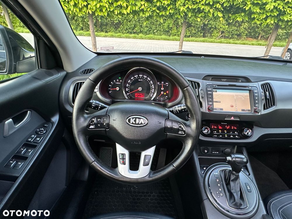 Kia Sportage 2.0 CRDI 4WD Automatik Spirit - 30
