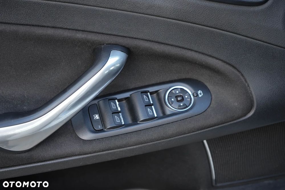 Ford Mondeo - 9