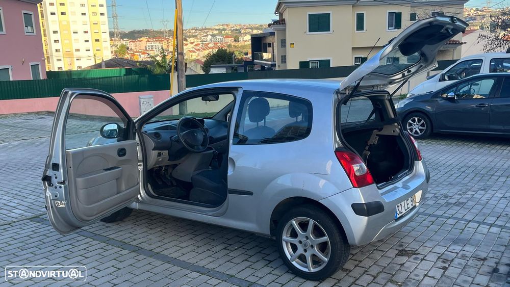 Renault Twingo 1.2 Authentique - 17