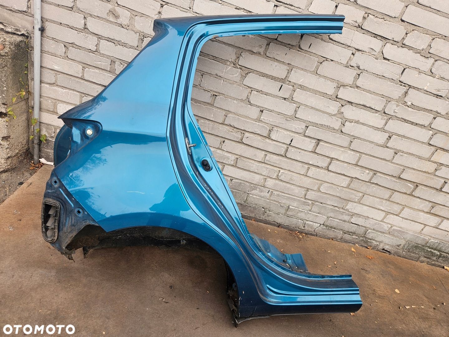 TOYOTA YARIS III 12-17 BŁOTNIK PRAWY TYŁ 5 DRZWI - 1