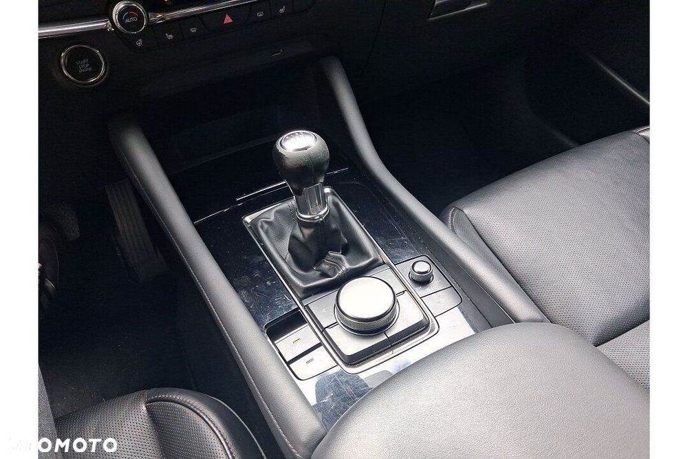 Mazda 3 - 8