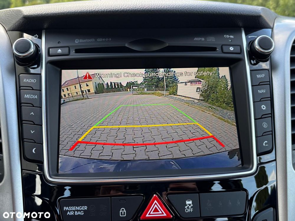 Hyundai i30 1.6 GDI Premium - 6