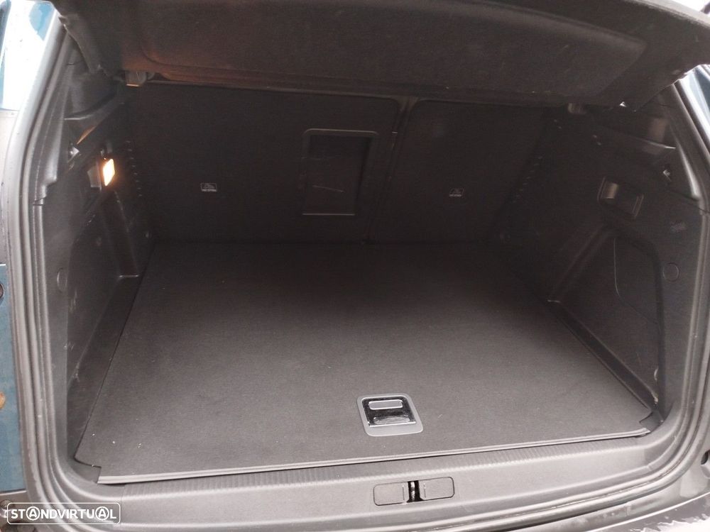 Peugeot 3008 1.6 Hybrid Allure Pack e-EAT8 - 29