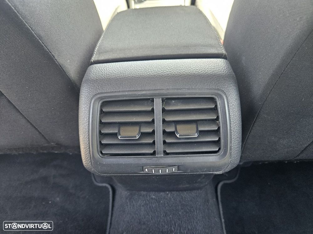 VW Golf Variant 1.6 TDi Confortline - 49