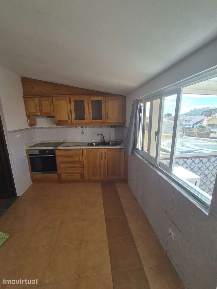 T3 no centro de Ovar com grande terraço, marquise e excelentes vistas - Grande imagem: 3/13