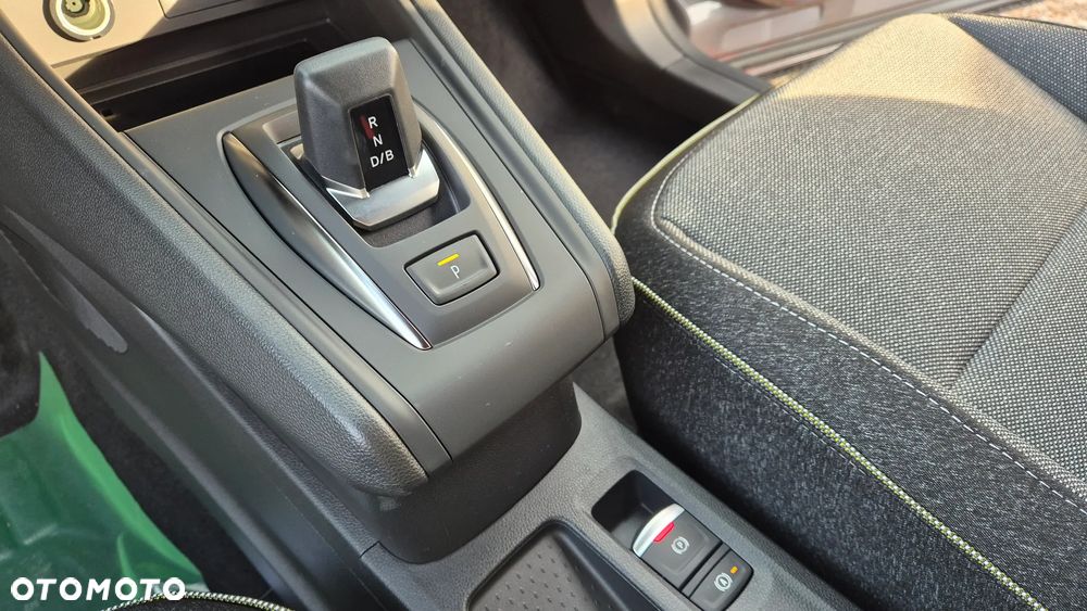 Renault Captur 1.8 E-TECH Full Hybrid 160 Techno - 11