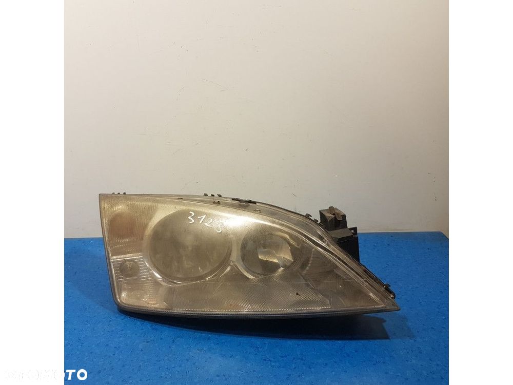 FORD MONDEO III REFLEKTOR PRAWY - 1