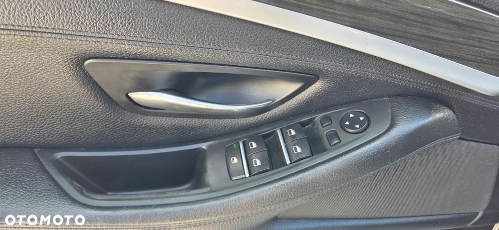 BMW Seria 5 520d xDrive Luxury Line - 24