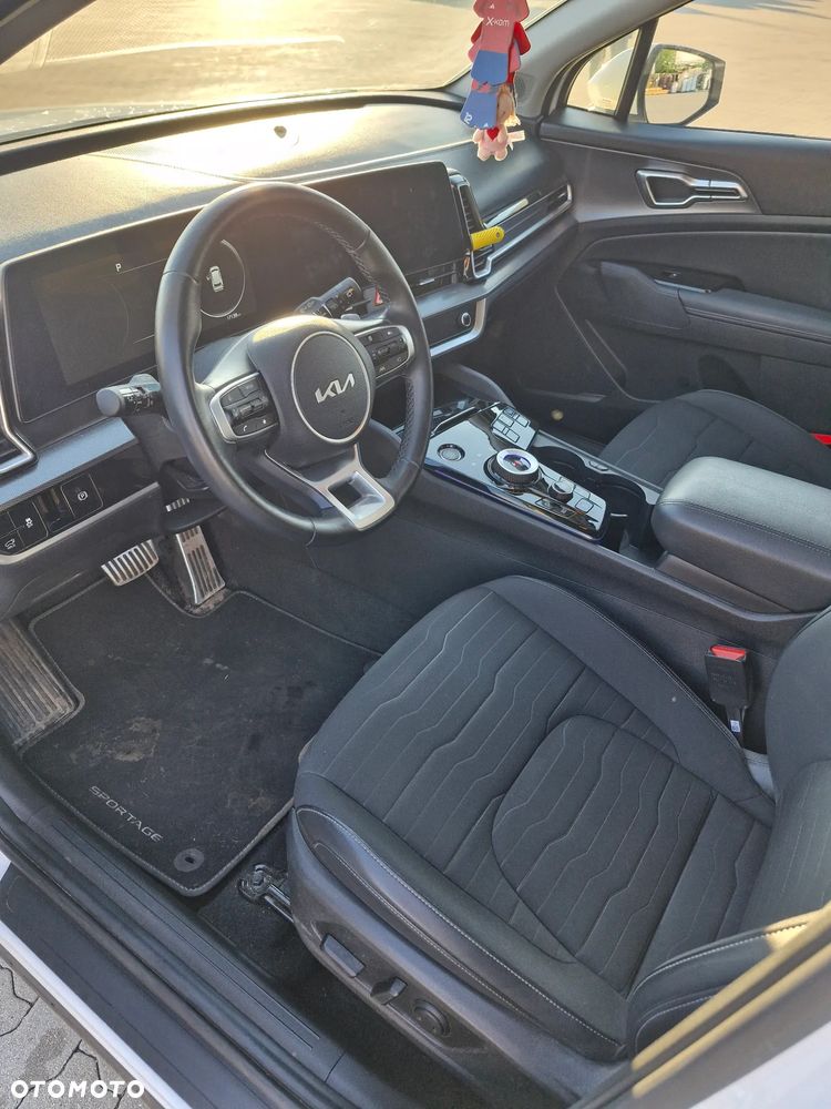 Kia Sportage 1.6 T-GDI MHEV Business Line 2WD DCT - 14