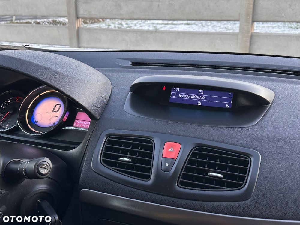 Renault Fluence 1.5 dCi Life EU6 - 23