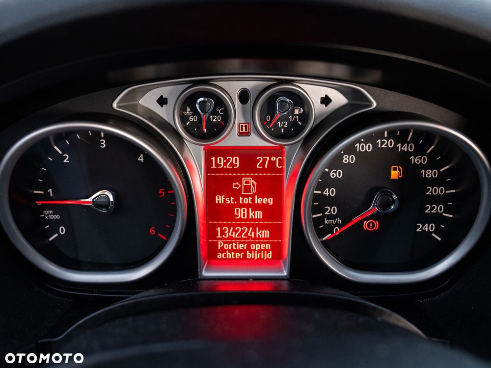 Ford Kuga 2.0 TDCi 2x4 Trend - 33
