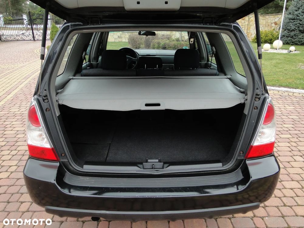 Subaru Forester 2.0 XC Celebration - 37