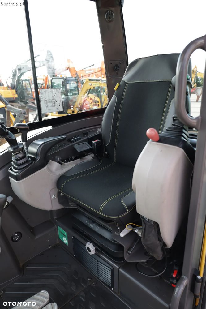 Volvo ECR35D - 25