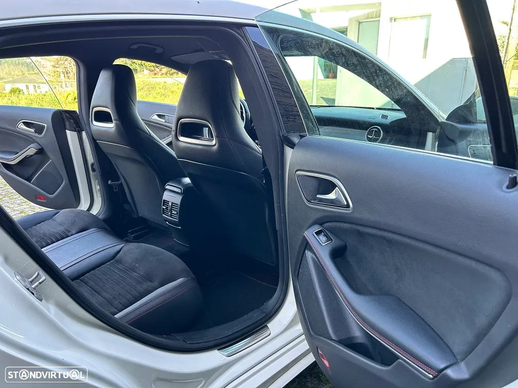 Mercedes-Benz CLA 220 Shooting Brake (CDI) d 7G-DCT AMG Line - 18